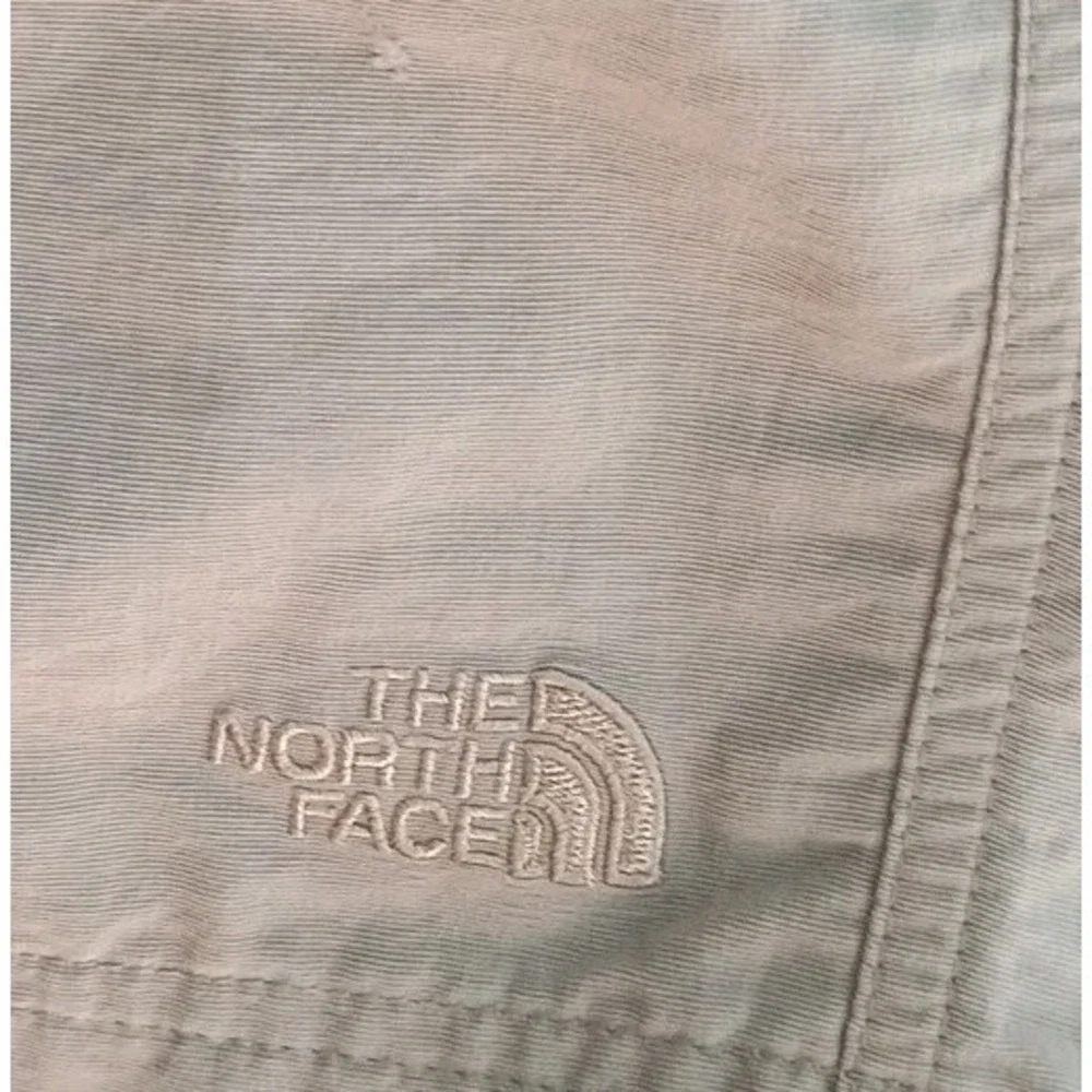 The North Face Men's Utility Shorts Size Medium Nylon Hiking Summer Beige‎